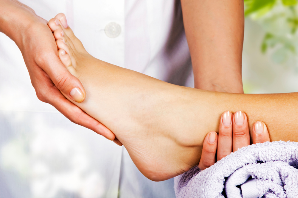 Masaje de pies - Estética - Mani Cure